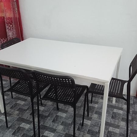 Homestay Idaman B B With 2 Room Aircond 2 Quen Bed And Not Sharing Room -Privacy Kuala Terengganu Exterior foto