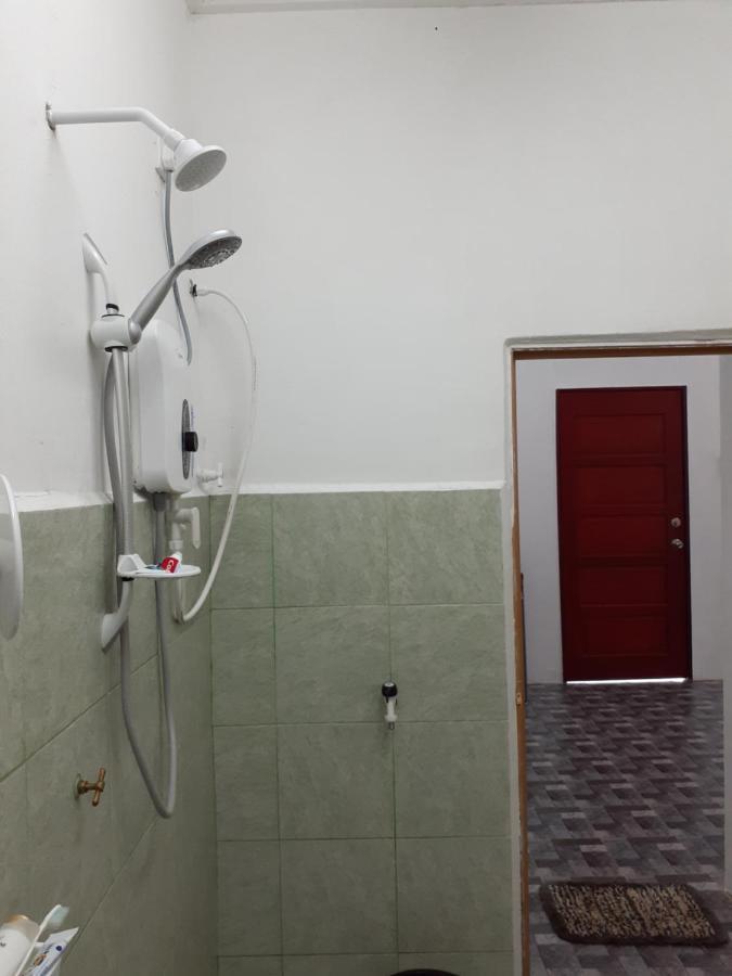 Homestay Idaman B B With 2 Room Aircond 2 Quen Bed And Not Sharing Room -Privacy Kuala Terengganu Exterior foto