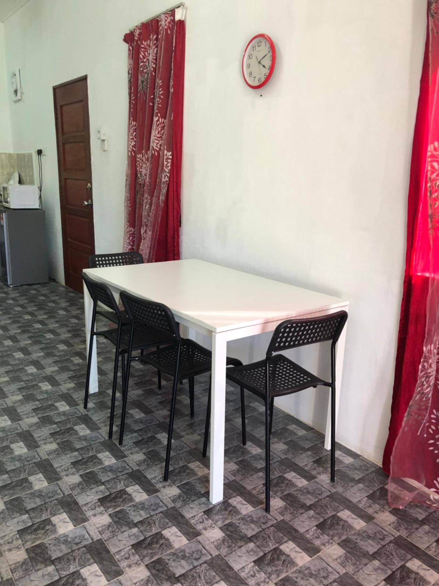 Homestay Idaman B B With 2 Room Aircond 2 Quen Bed And Not Sharing Room -Privacy Kuala Terengganu Exterior foto